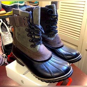 SOREL Winter Fancy II lace up boots Size 6.